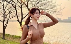 英语老师打开扣子让我上